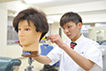 学校法人　広島理容美容学園　広島県理容美容専門学校 の特長 1